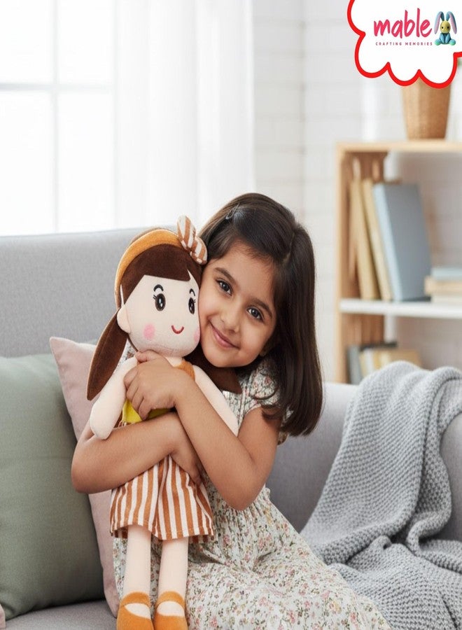 MABLE دمية مابل الناعمة للبنات | دمية طفل قطيفة لطيفة مع ربطة شعر ملونة | دمية محشوة قابلة للعناق هدية للأطفال والفتيات والرضع من عمر 3 إلى 5 سنوات (80 سم، بني) - Image 4